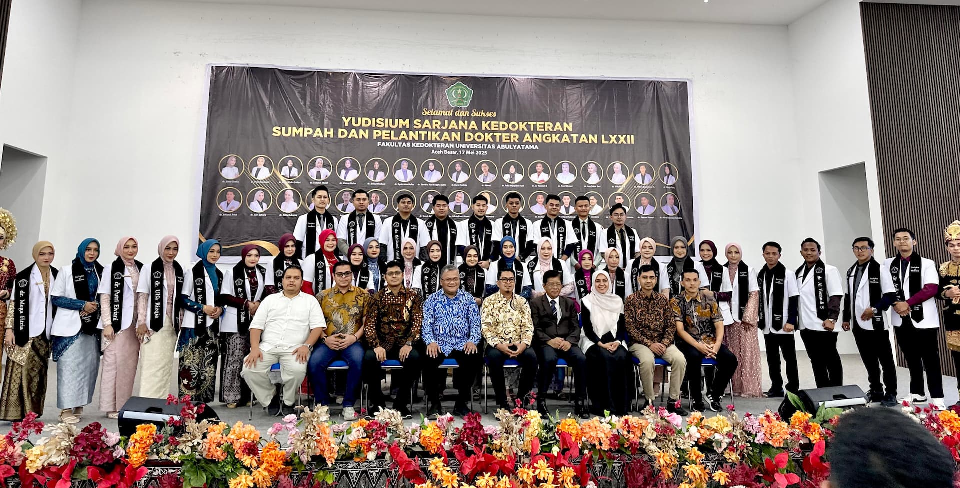 photos-yudisium FK-1748180269652-74139.jpeg